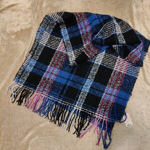 New 🆕 Juicy Couture Textured Multicolor Plaid Fringed Scarf